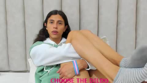 FREYA online show from September 17, 2025, 8:32 pm