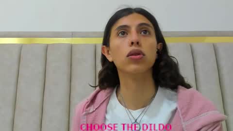 FREYA online show from September 29, 2025, 7:08 pm