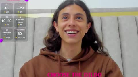 FREYA online show from November 18, 2025, 7:18 pm