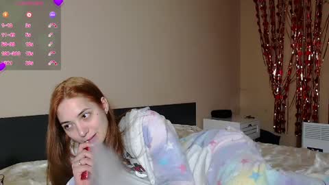 FreyaOliver online show from March 29, 2026, 9:04 pm