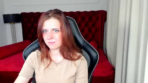Snapshot of freyaveys chatting on June 25, 2026, 5:23 am FreyaVeys online show from June 25, 2026, 5:23 am