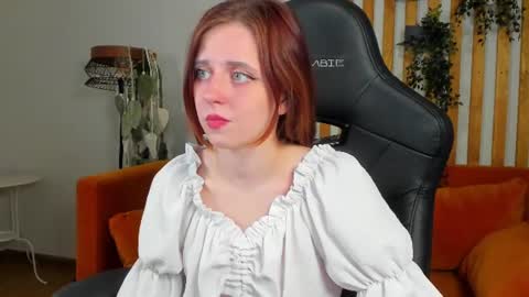 Snapshot of freyaveys chatting on July 4, 2026, 5:02 am FreyaVeys online show from July 4, 2026, 5:02 am