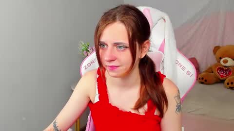 Snapshot of freyaveys chatting on July 10, 2026, 5:12 am FreyaVeys online show from July 10, 2026, 5:12 am