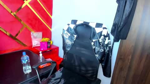 Snapshot of freyja_naugthy chatting on June 4, 2026, 2:12 pm freyja_naugthy online show from June 4, 2026, 2:12 pm