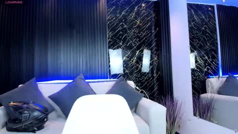 Snapshot of freyja_sweet_ chatting on October 31, 2025, 12:17 pm Freyja Sweet online show from October 31, 2025, 12:17 pm