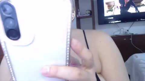 FREYJA LOREN online show from June 1, 2026, 6:31 pm