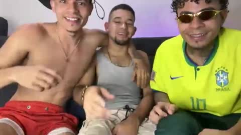 freyva_ online show from March 12, 2026, 6:52 am