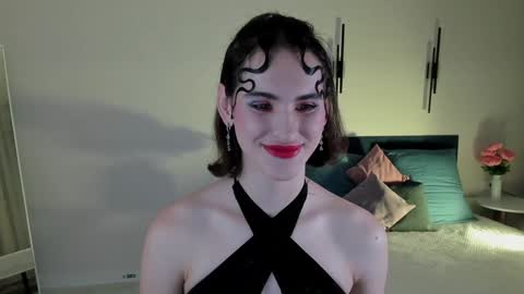 Frida online show from December 6, 2024, 5:33 pm