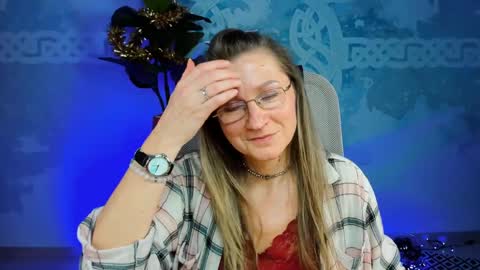 Snapshot of fridatander chatting on January 5, 2025, 3:45 pm Frida Tander online show from January 5, 2025, 3:45 pm