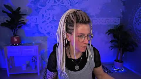 Frida Tander online show from April 4, 2026, 5:16 am