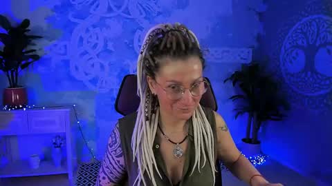 Snapshot of fridatander chatting on May 13, 2026, 5:16 am Frida Tander online show from May 13, 2026, 5:16 am