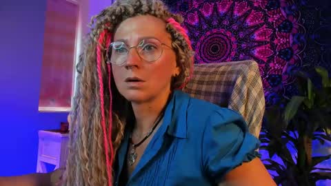 Snapshot of fridatander chatting on May 26, 2026, 6:09 am Frida Tander online show from May 26, 2026, 6:09 am