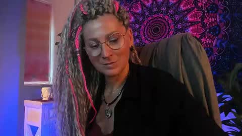 Snapshot of fridatander chatting on May 29, 2026, 6:11 am Frida Tander online show from May 29, 2026, 6:11 am