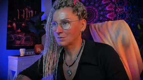 Snapshot of fridatander chatting on June 5, 2026, 5:36 am Frida Tander online show from June 5, 2026, 5:36 am