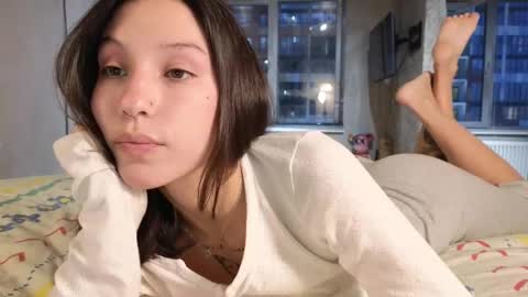 Snapshot of friend_foryou chatting on February 20, 2025, 3:30 pm Lina online show from February 20, 2025, 3:30 pm
