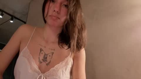 Snapshot of friend_foryou chatting on March 4, 2025, 6:39 pm Lina online show from March 4, 2025, 6:39 pm