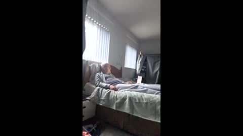 Snapshot of friendlydave528793 chatting on December 17, 2025, 9:26 am friendlydave528793 online show from December 17, 2025, 9:26 am