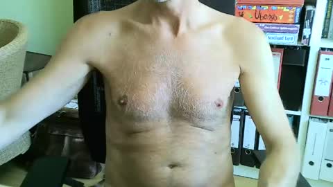 Snapshot of frisco69 chatting on May 29, 2026, 11:08 am frisco69 online show from May 29, 2026, 11:08 am
