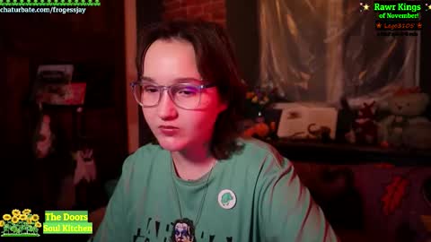   Jaywise Frogfoot  online show from November 3, 2025, 7:37 pm