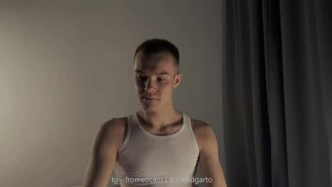 Snapshot of fromedcam chatting on October 14, 2025, 8:53 pm ED online show from October 14, 2025, 8:53 pm