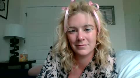 frommarywithlove online show from September 23, 2025, 4:21 pm