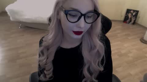 Snapshot of fromsun_forsoul chatting on September 29, 2025, 1:38 pm Lilith online show from September 29, 2025, 1:38 pm