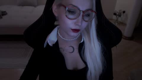 Lilith online show from March 18, 2026, 9:18 pm