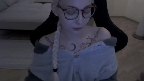 Lilith online show from April 14, 2026, 5:35 am