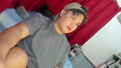 Snapshot of frostbite_69 chatting on October 27, 2025, 3:32 am GABBY online show from October 27, 2025, 3:32 am