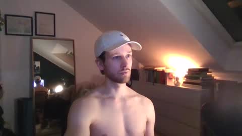 Snapshot of frozenyoga chatting on January 17, 2025, 4:47 pm frozenyoga online show from January 17, 2025, 4:47 pm