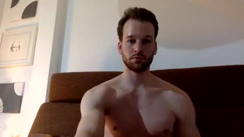 Snapshot of frozenyoga chatting on February 11, 2026, 10:15 pm frozenyoga online show from February 11, 2026, 10:15 pm