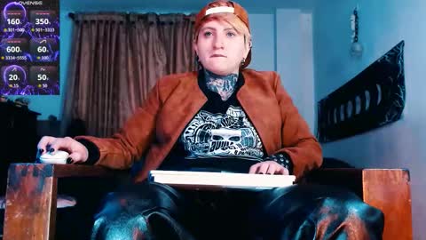          HEHIM  online show from November 29, 2025, 9:29 pm