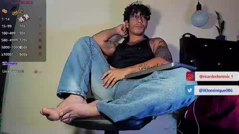 Snapshot of fuck_hardlove chatting on November 1, 2025, 3:19 am Ricardodominic 1 MODELO INDEPENDIENTE online show from November 1, 2025, 3:19 am