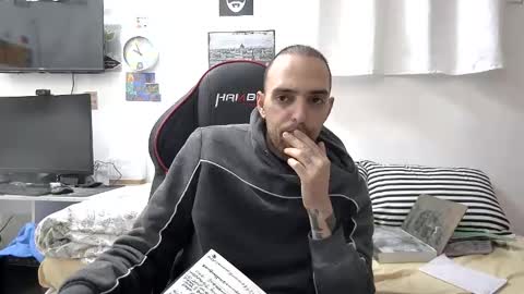 fuck_your_whore online show from January 14, 2026, 7:58 am