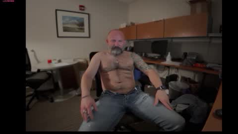 Snapshot of fuckadilf chatting on March 6, 2025, 11:47 am fuckadilf online show from March 6, 2025, 11:47 am