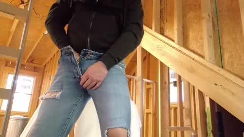 Snapshot of fuckadilf chatting on November 1, 2025, 12:29 pm fuckadilf online show from November 1, 2025, 12:29 pm