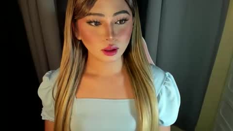 Snapshot of fuckdoll_rain chatting on May 4, 2026, 10:06 pm R A I N M O R A L E S G M A I L . C O M online show from May 4, 2026, 10:06 pm