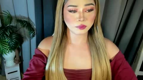 Snapshot of fuckdoll_rain chatting on June 15, 2026, 5:37 pm R A I N M O R A L E S G M A I L . C O M online show from June 15, 2026, 5:37 pm