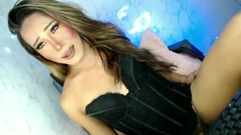 Snapshot of fuckerjenny8 chatting on June 16, 2026, 5:37 pm sweetyJENNY online show from June 16, 2026, 5:37 pm