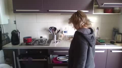 La online show from November 18, 2025, 9:36 am