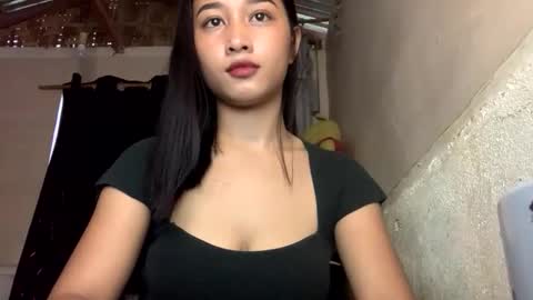 fucking_hannah02 online show from May 9, 2026, 8:41 am