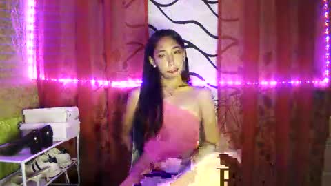 fuckinglily online show from December 1, 2025, 5:40 pm