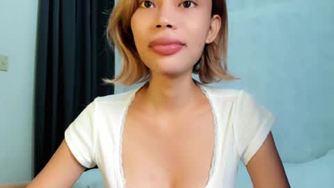 Snapshot of fuckingsexy143 chatting on July 9, 2026, 2:04 am fuckingsexy143 online show from July 9, 2026, 2:04 am