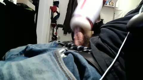 fuckmeallday1975 online show from March 7, 2026, 2:41 am