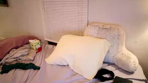 Snapshot of fuckmypussyplz1 chatting on September 30, 2025, 3:33 am fuckmypussyplz1 online show from September 30, 2025, 3:33 am