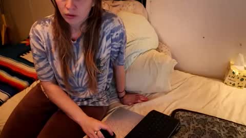 Snapshot of fuckmypussyplz1 chatting on October 31, 2025, 1:06 am fuckmypussyplz1 online show from October 31, 2025, 1:06 am