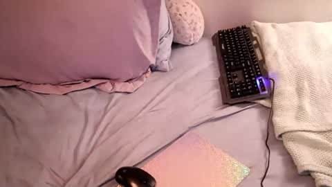 Snapshot of fuckmypussyplz1 chatting on November 16, 2025, 12:33 pm fuckmypussyplz1 online show from November 16, 2025, 12:33 pm