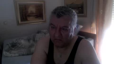 fukingcrazy online show from April 15, 2026, 10:22 am