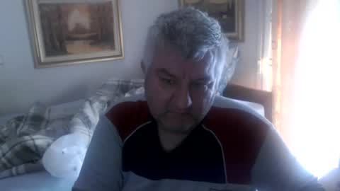 fukingcrazy online show from April 20, 2026, 6:49 am