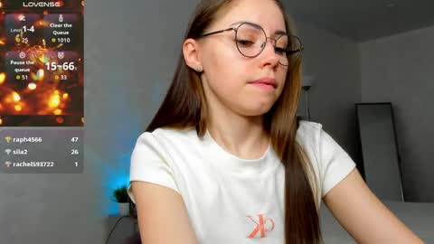 Snapshot of fun__nd__bun chatting on May 9, 2026, 1:33 am fun__nd__bun online show from May 9, 2026, 1:33 am